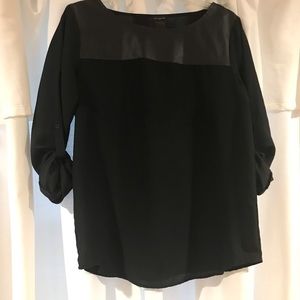 Women’s Ann Taylor black top sz. Small